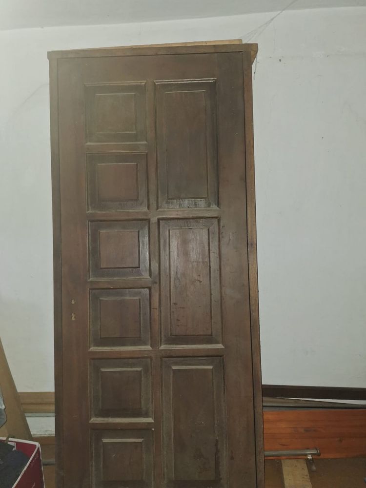 Двери деревянные из массива
