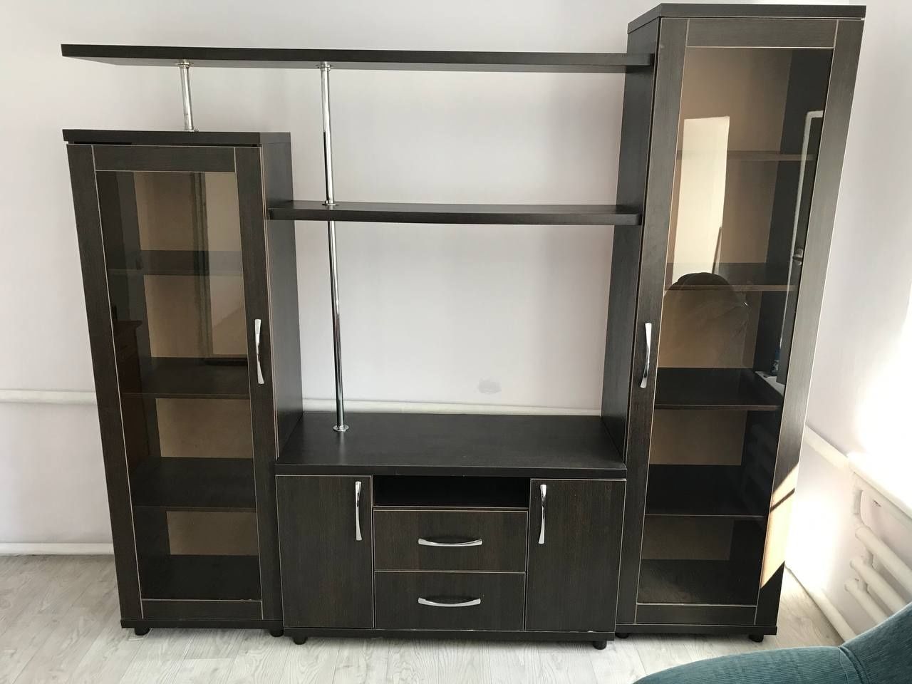 Продам стенку для гостиной.. Бу