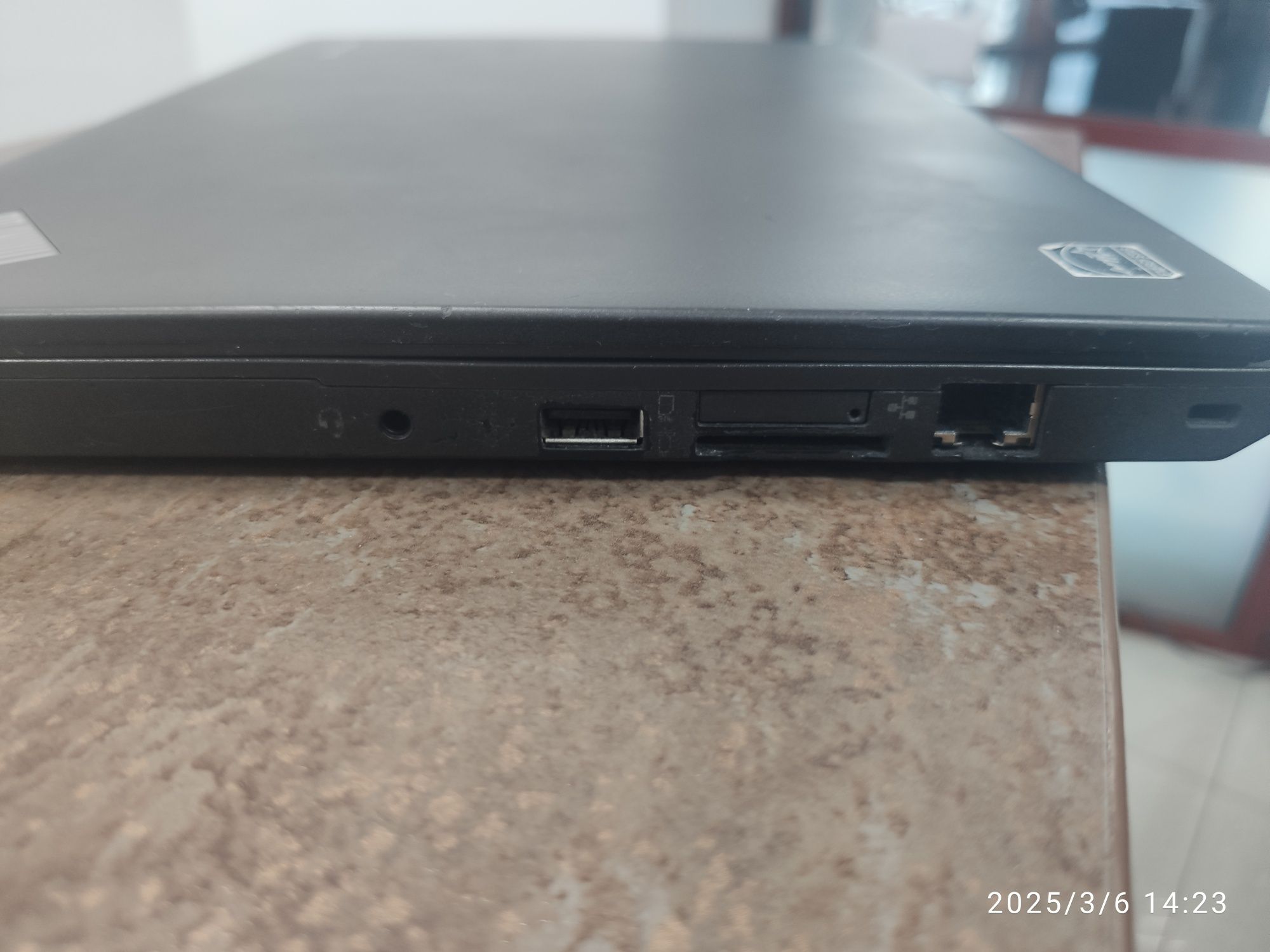 Lenovo x240 i5 ОЗУ 8 hdd 1000