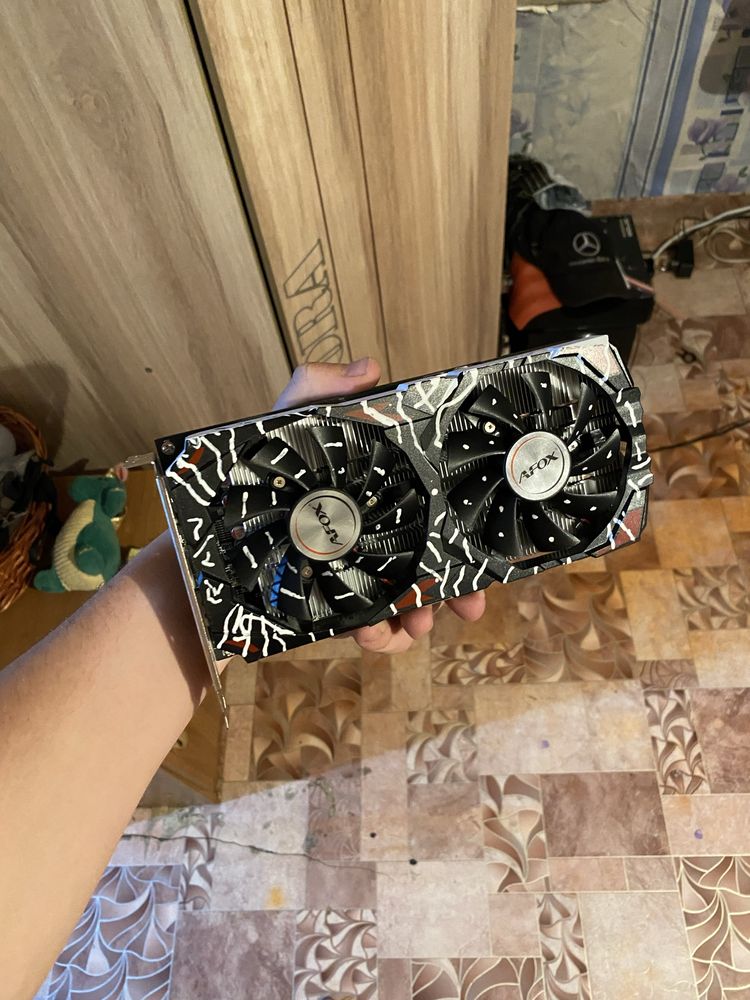 Продам RX580 8GB