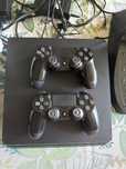 Продаю PlayStation 4
