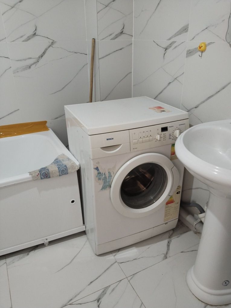 Продам машинку рабочий