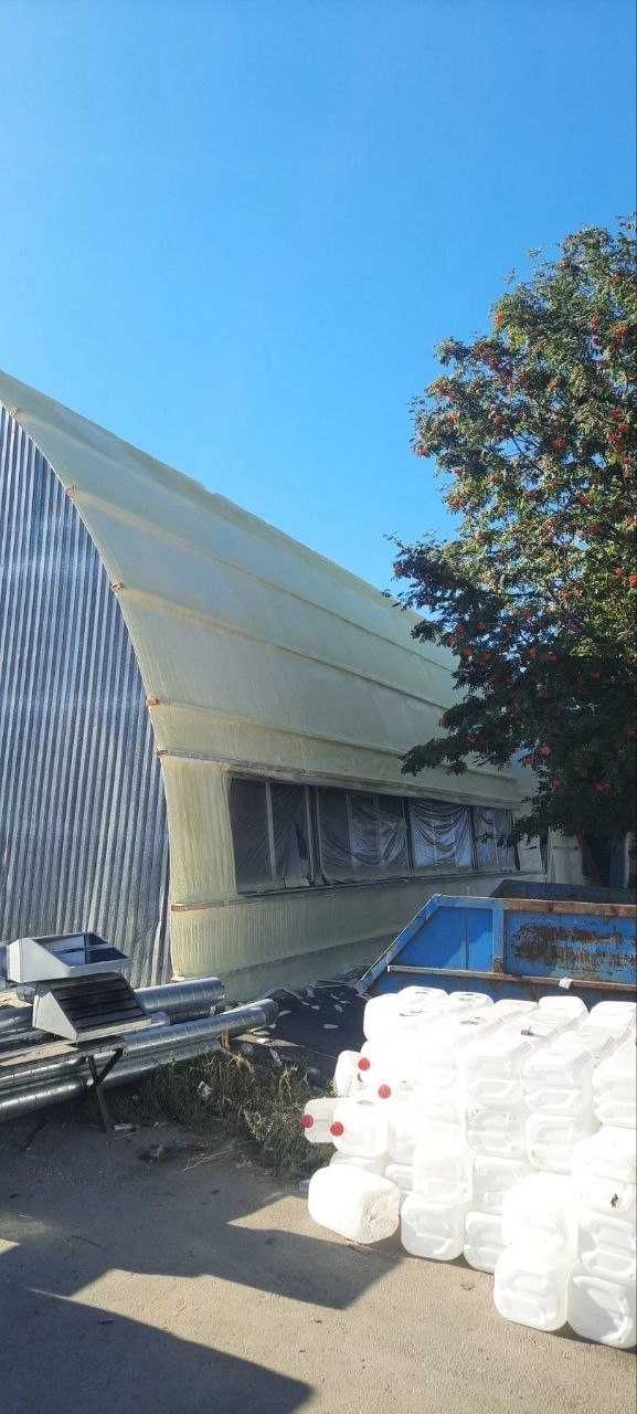 Утепление крыш ангаров мансард пенополиуретаном ППУ на проф оборуд под