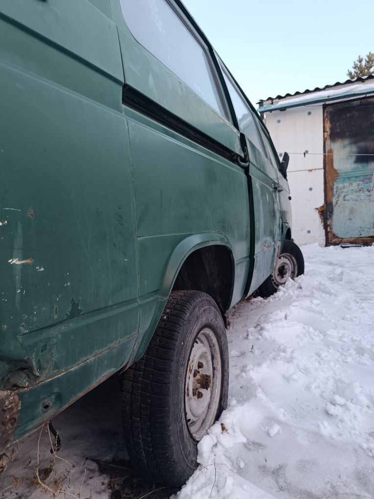Продам Фолцваген Т3  не на ходу