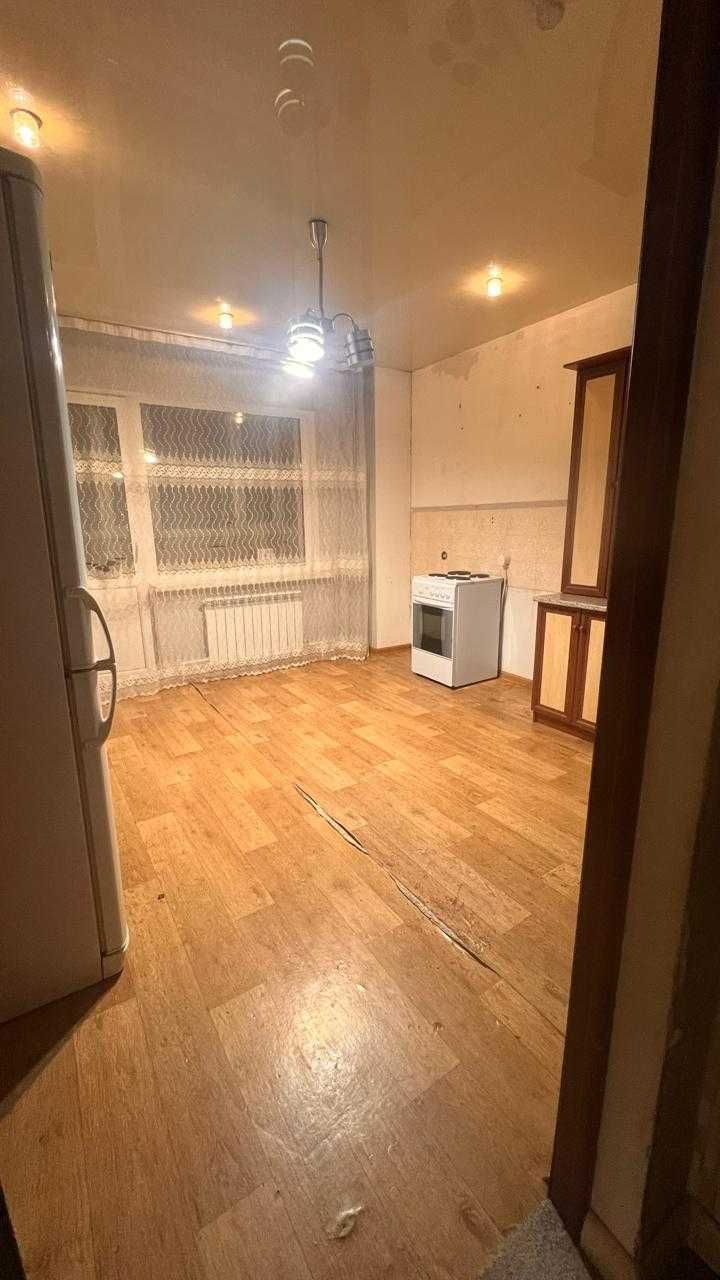 Продается квартира 3-комнатная, 90 м², пр. Шахтеров, 60