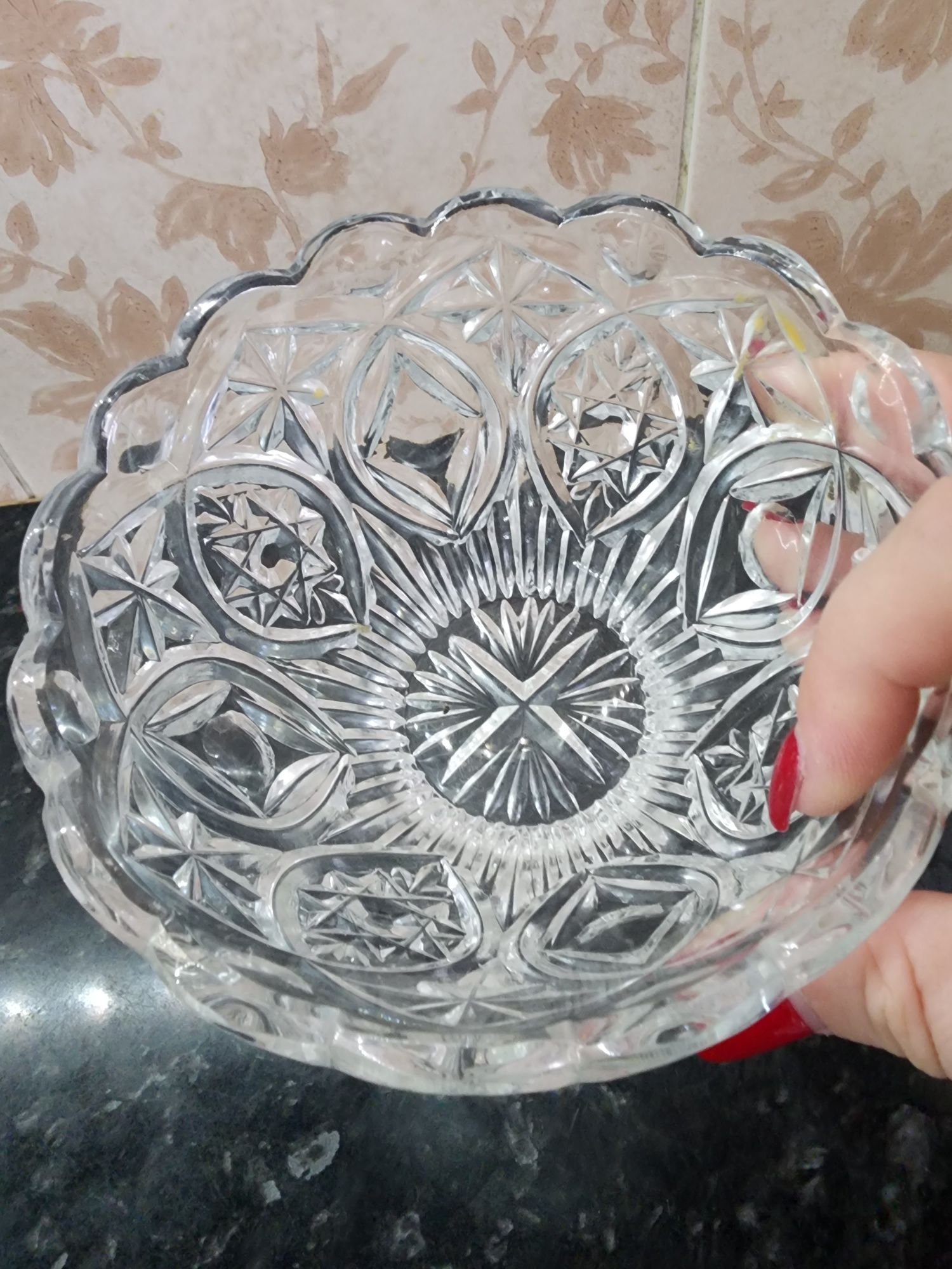 Продам вазочки хрустальные