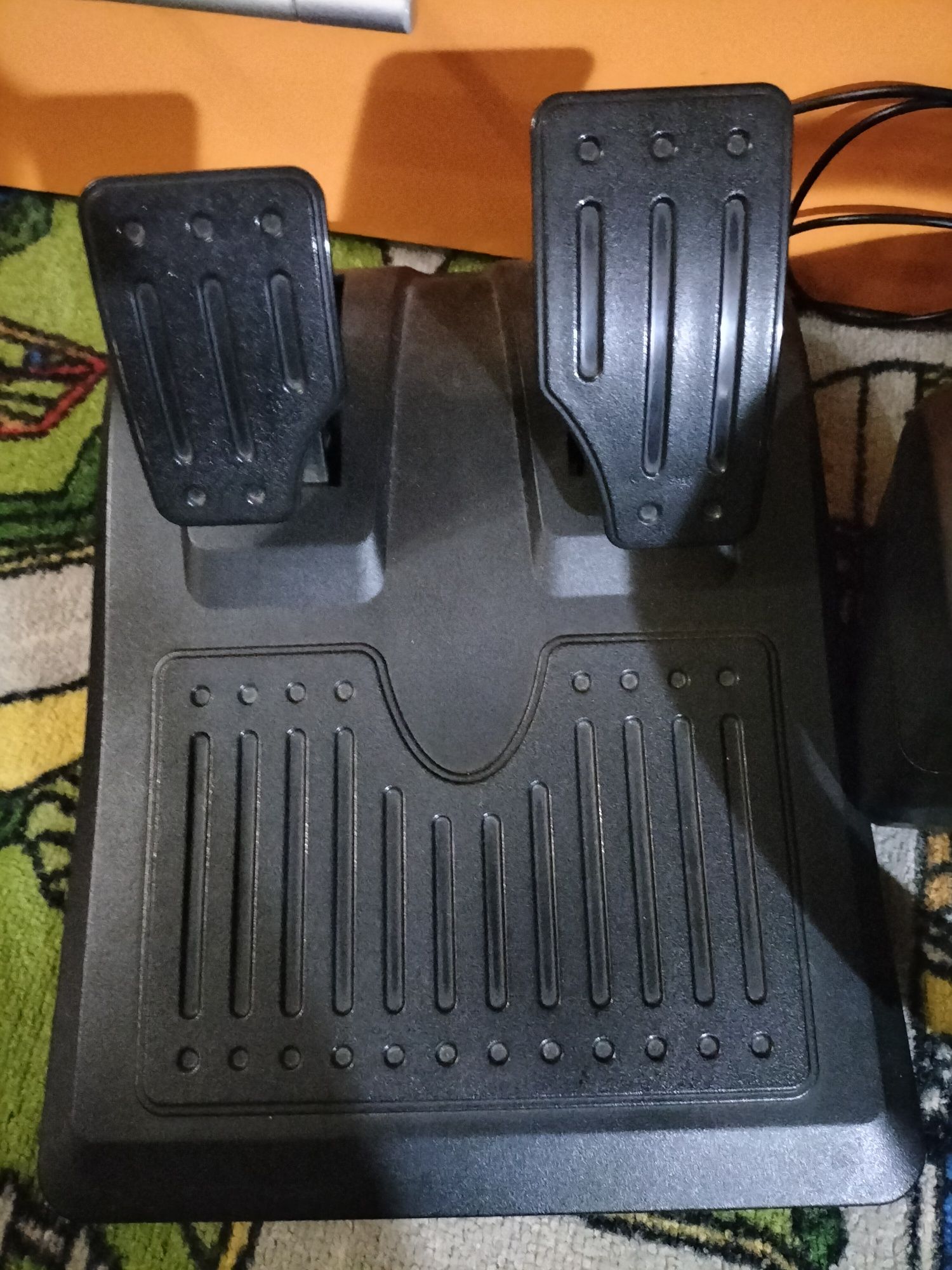 Продам игровой руль Artplays