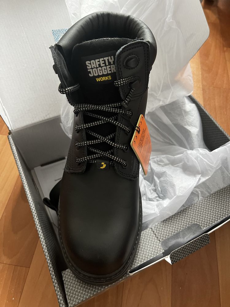 Спец ботинки safety jogger