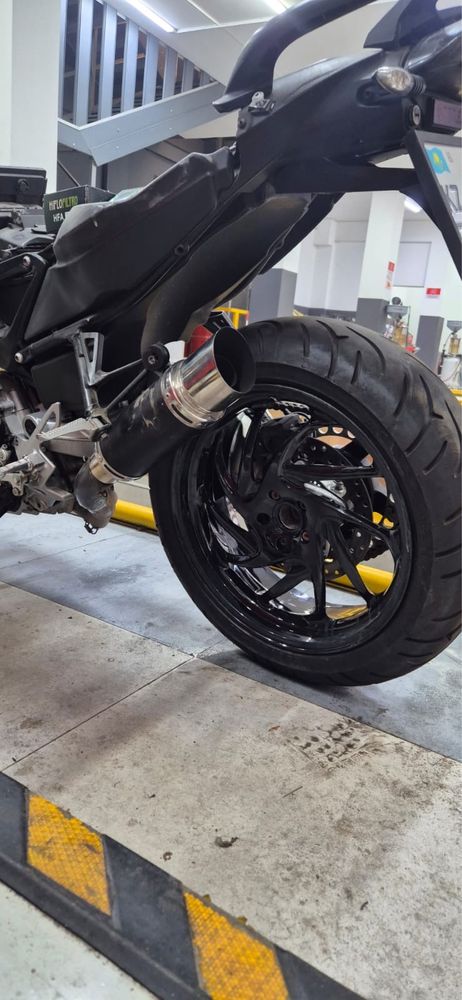 Продам мотоцикл Bmw f800s