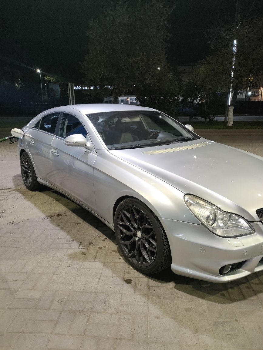Продам диски Vossen R19