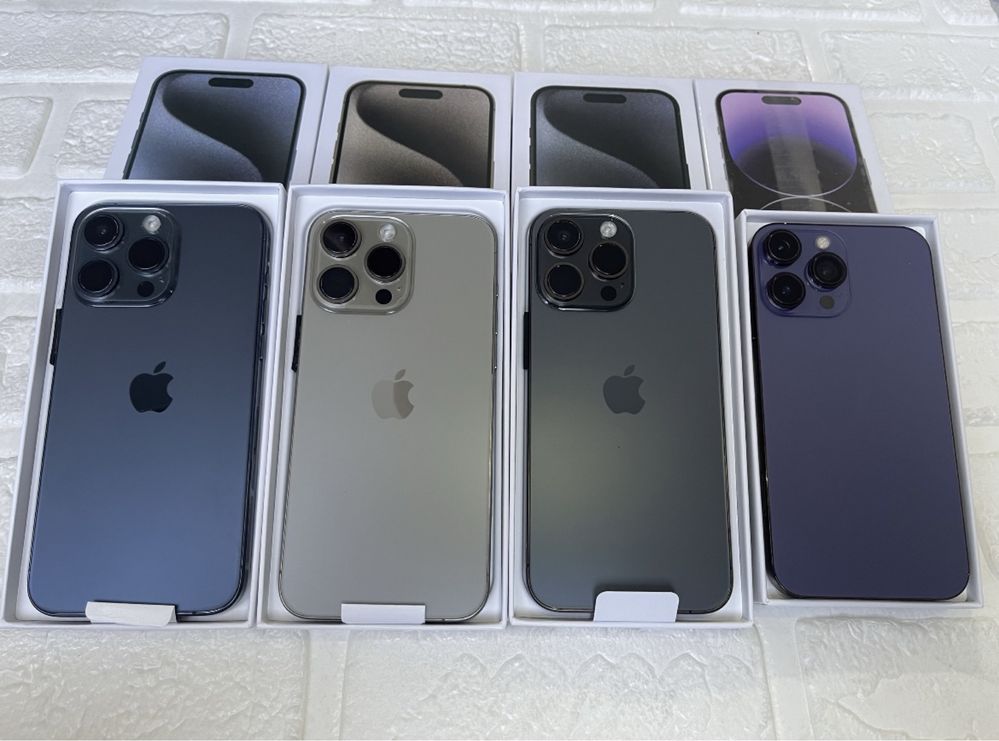 iPhone 16Pro Max. Samsung S 25 Ultra.