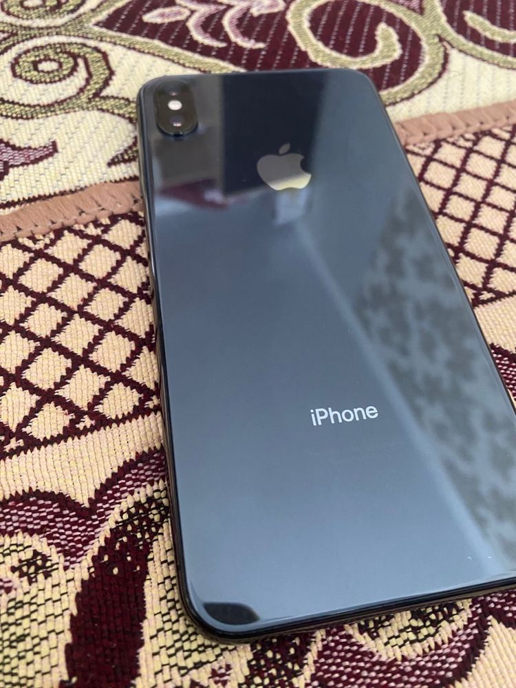 iPhone xs max продаётса