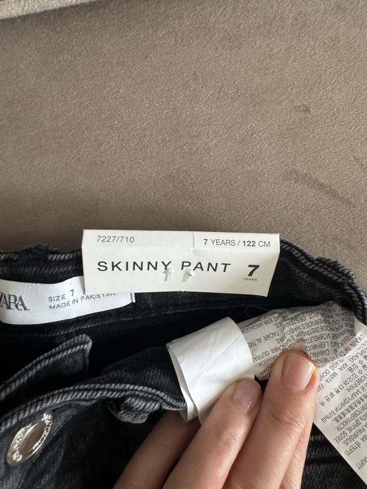 Джинсы для девочки zara