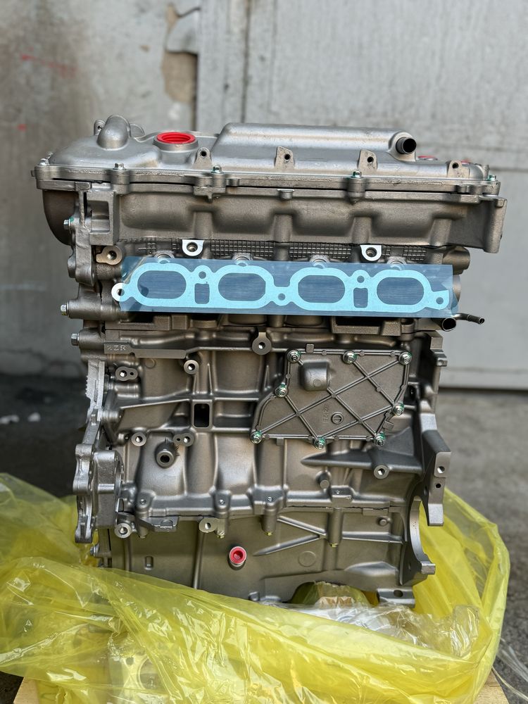Новый (2ZR) на Toyota Corolla 1.8 бензин