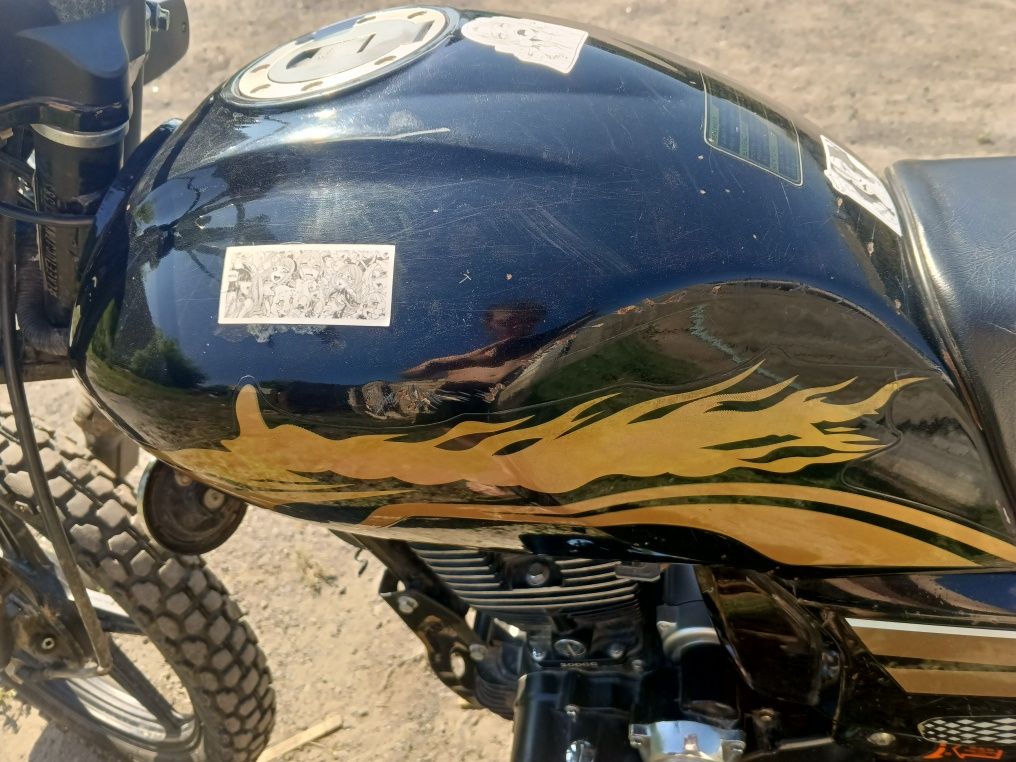 мотоцикл Suzuki GSX