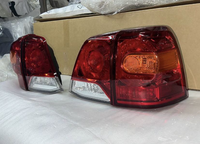 Фонарь задний Land Cruiser 200 фонари Крузак 200
