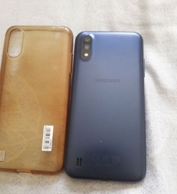 Продам galaxy A01 в хорошем состояний 16Gb