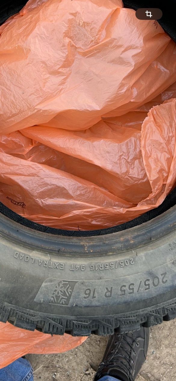 Продам зимние шины Michelin ice north 4   205/55  R16