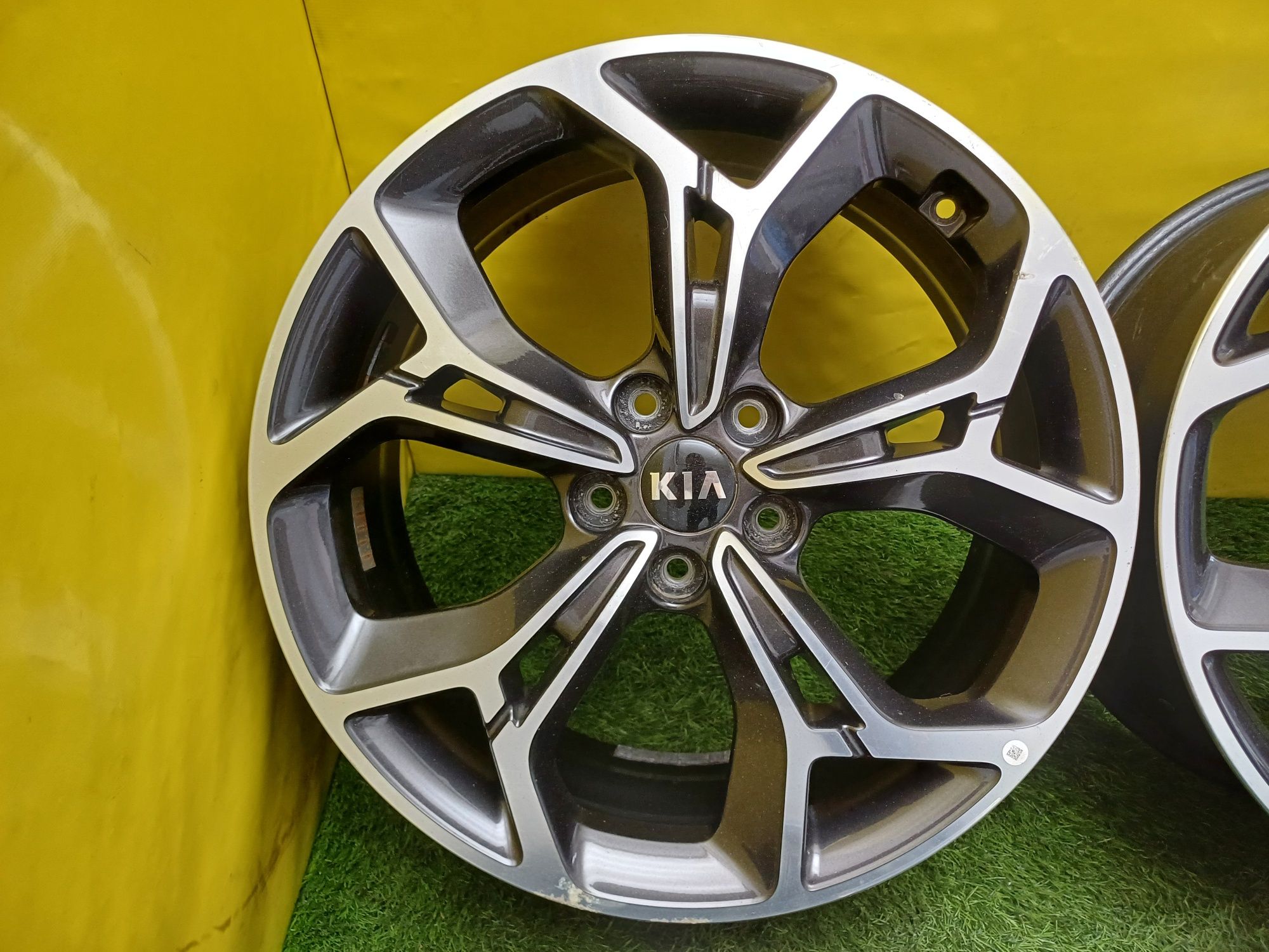 Диски R19 5×114.3 на Kia и другие.