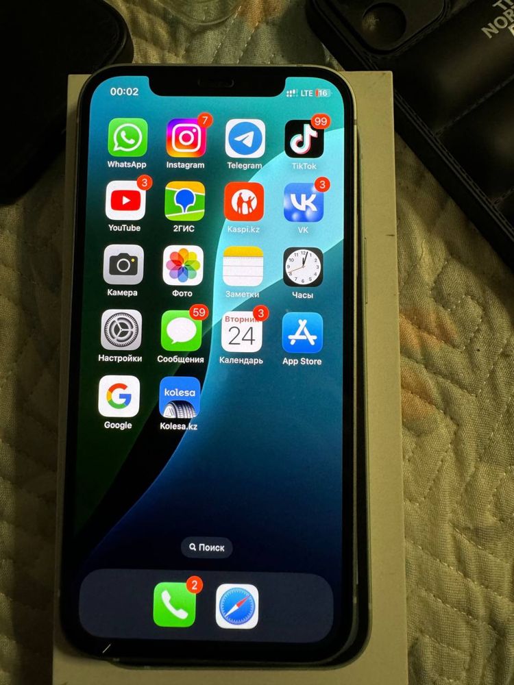 iphone 12. 128gb
