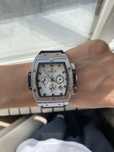 Часы Hublot новые в комплекте подарочная коробка.