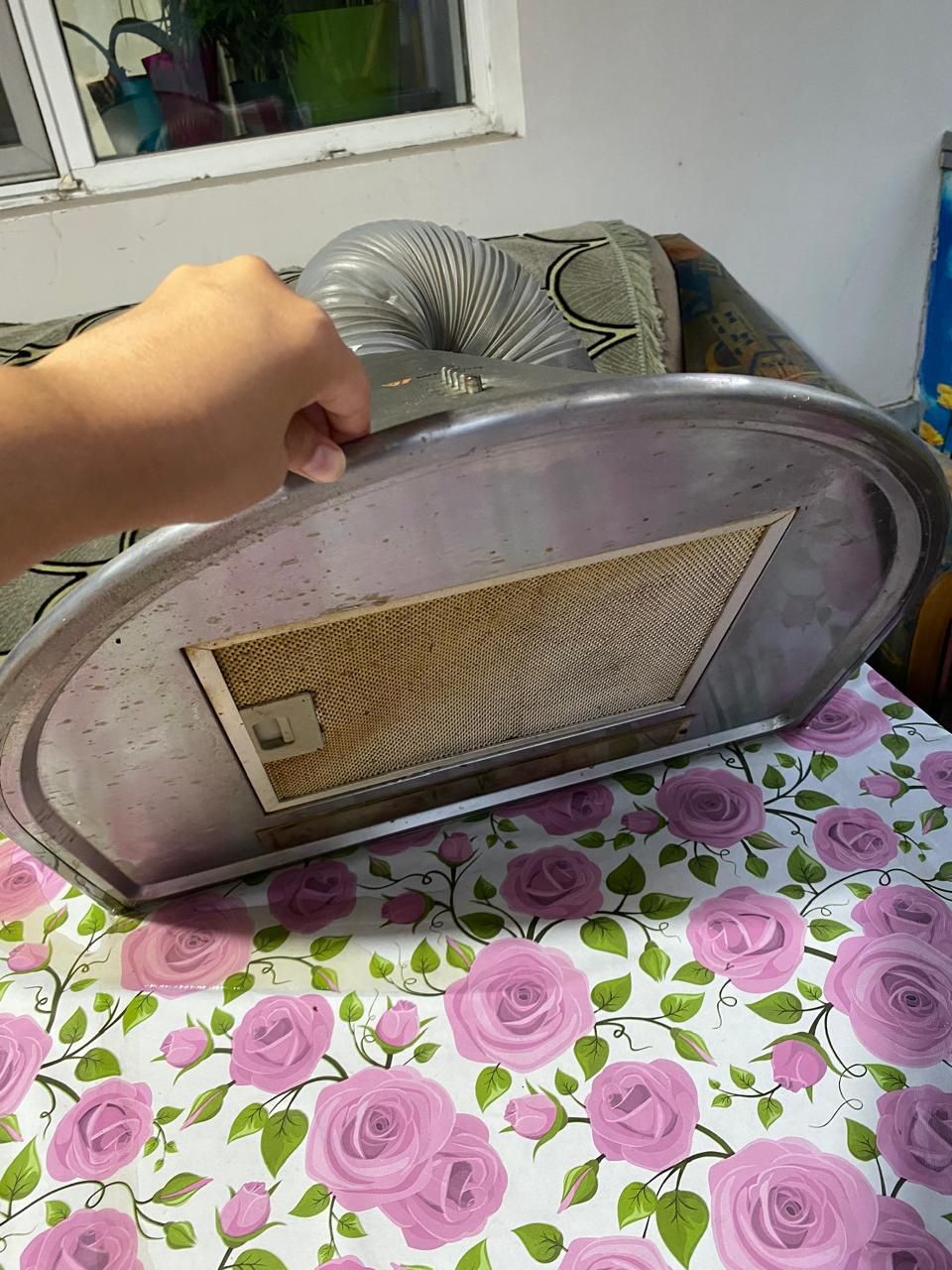 Кухонная вытяжка