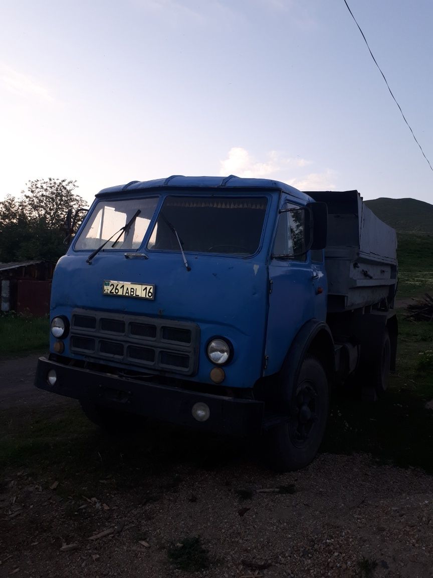 Продам маз 554 самосвал