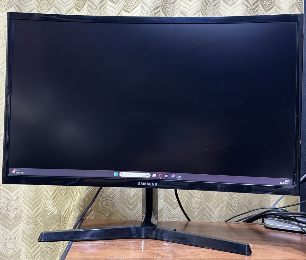 Samsung 24" Curved монитор LC24F396FHIXCI