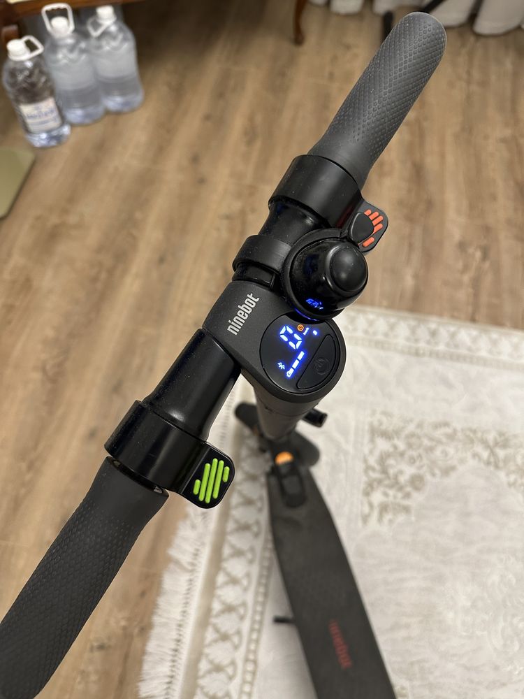 Электросамокат Ninebot