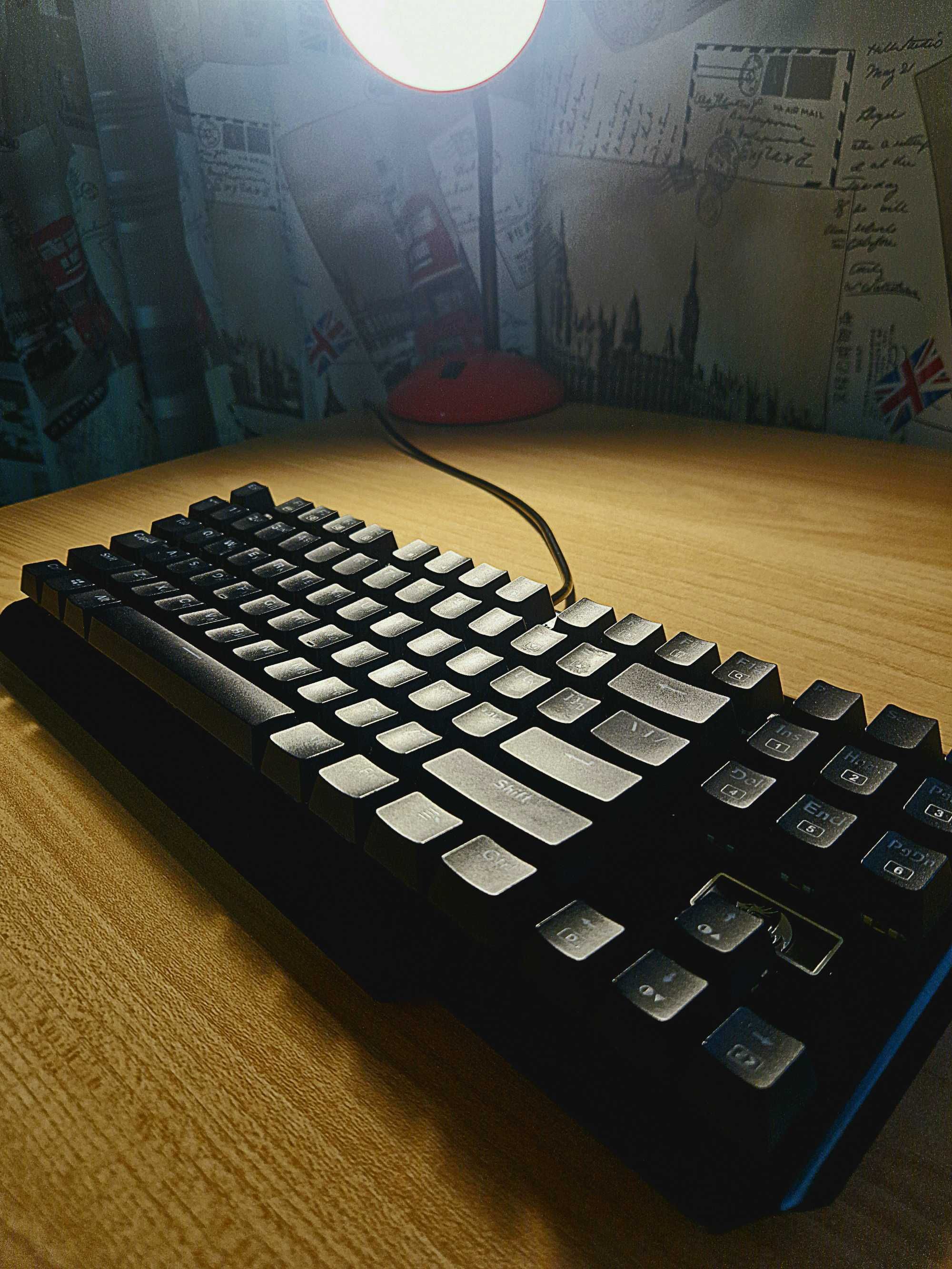 Игровая клавиатура Redragon Usas (TKL, компактная) с RGB-подсветкой