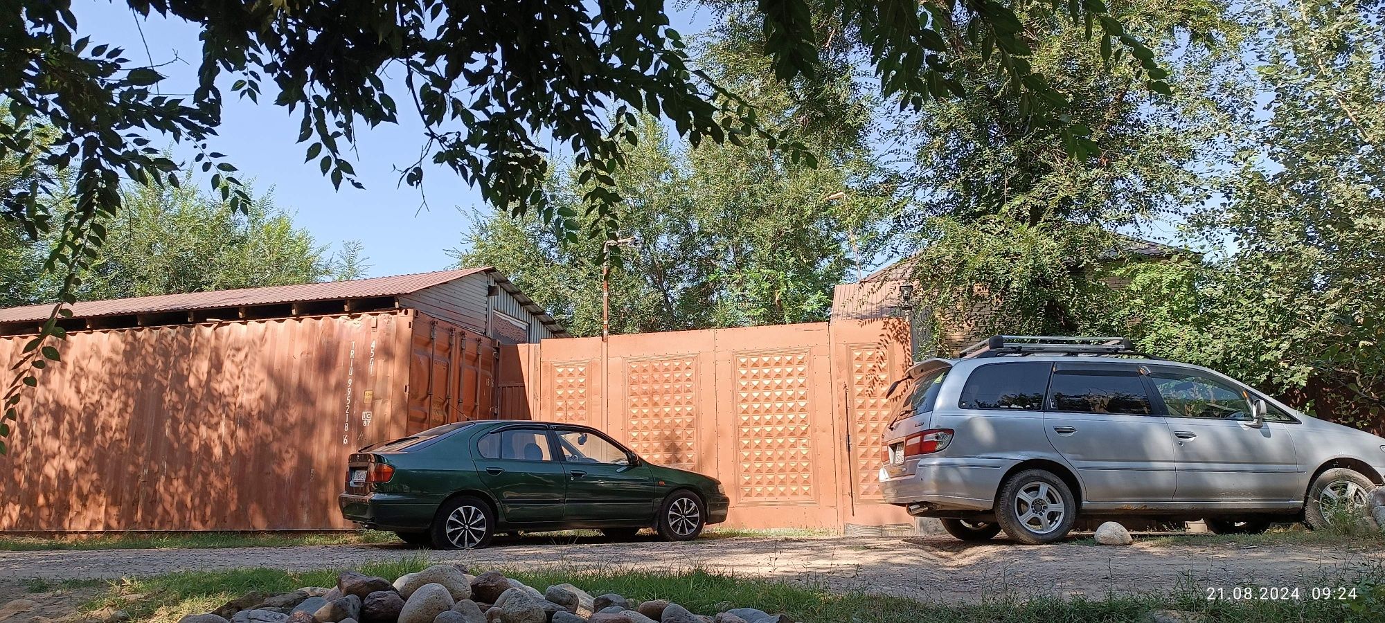 Продам Дом теплый уютны все услови можно под бизнес в доль  трассы