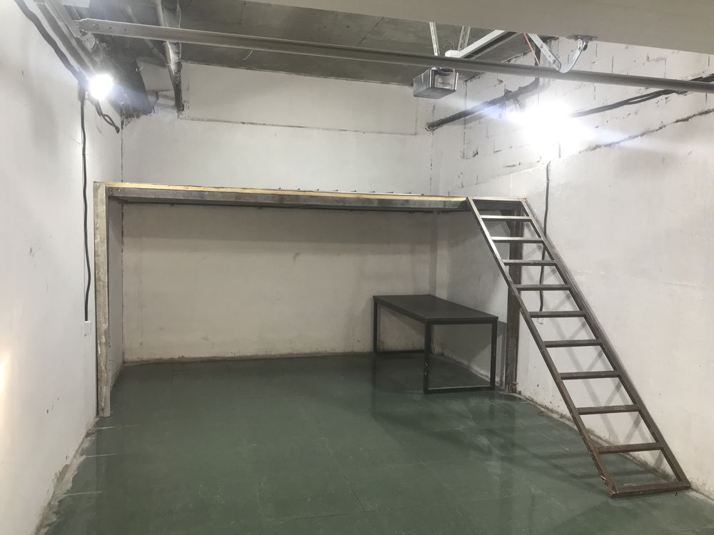 Сдам в ареду гараж , паркинг , склад , помещение,