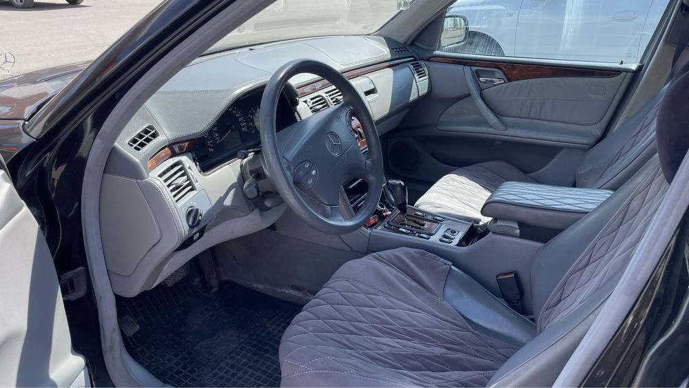 Продам мерседес 210 Рестайлинг