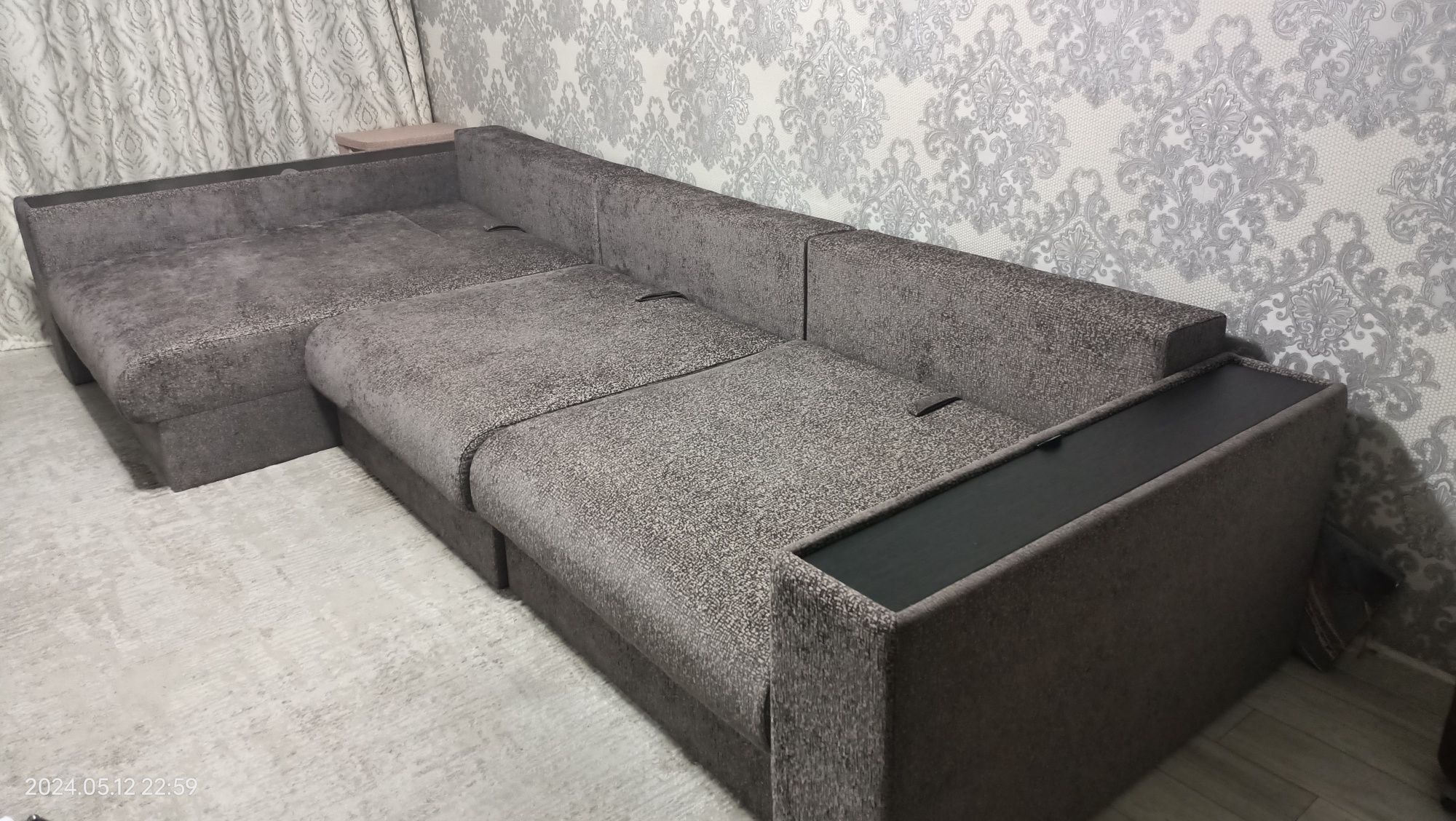 Продам диван в отличном состоянии