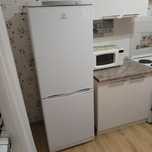 Холодильник indesit