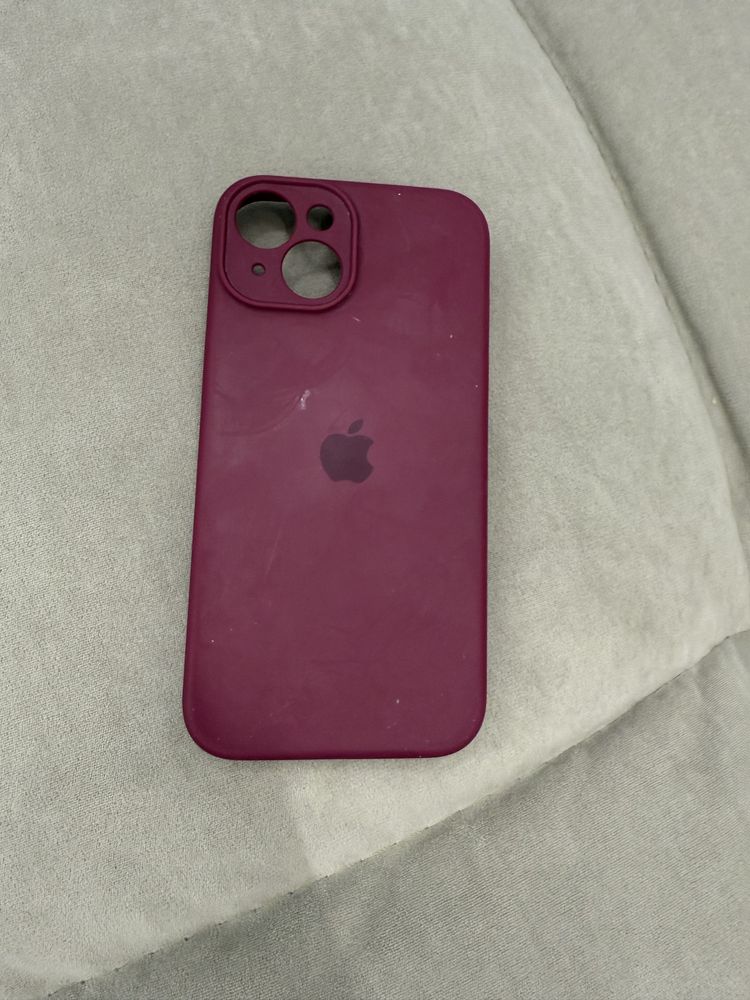 Набор чехлов для iPhone 14 (5–6 штук)