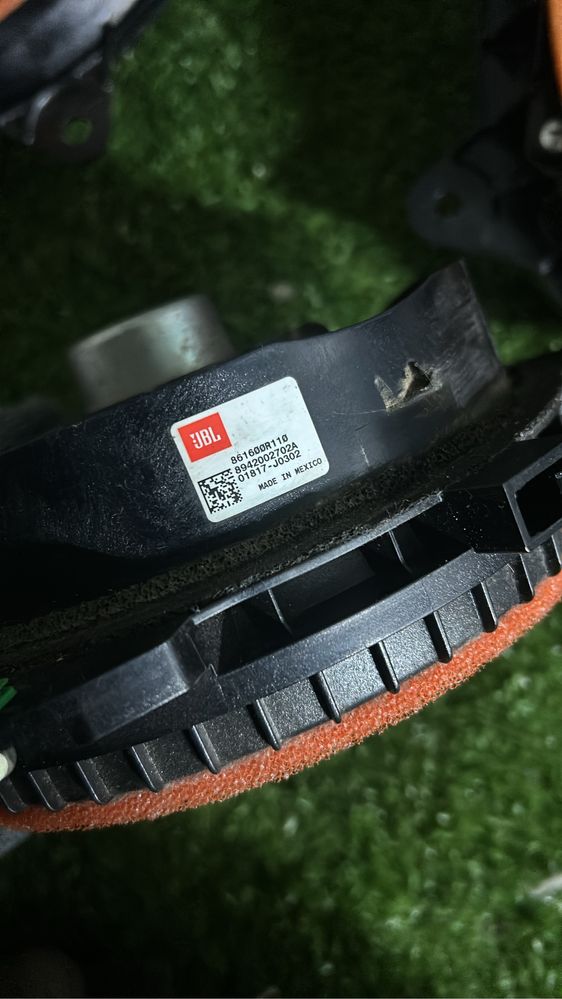 Колонки JBL Тойота Лексус