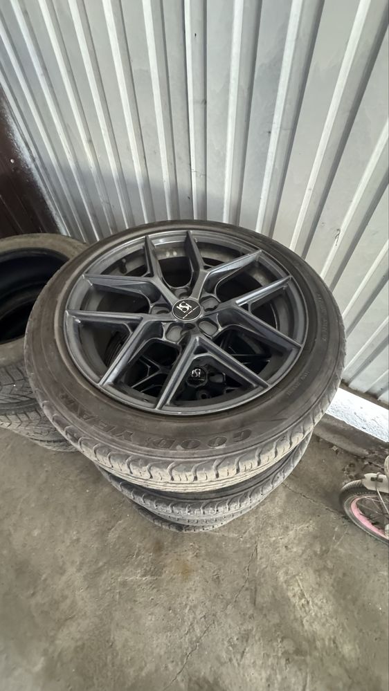 Диски с автошинами R17/50/205