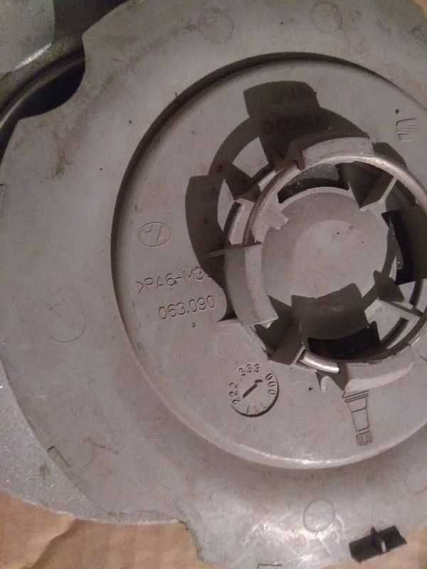 Продам колпачки на Seat