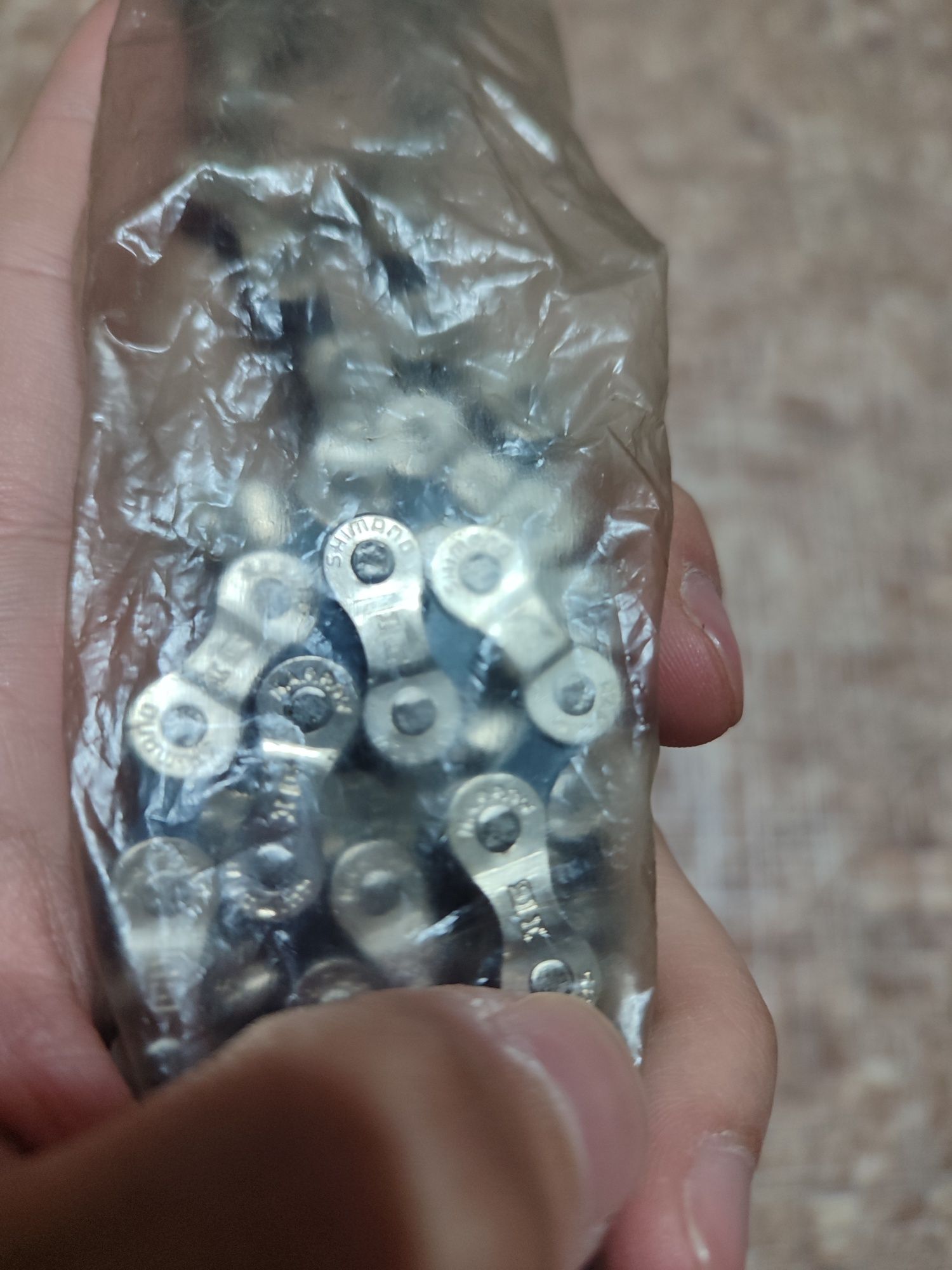 Цепь на велосипед Shimano