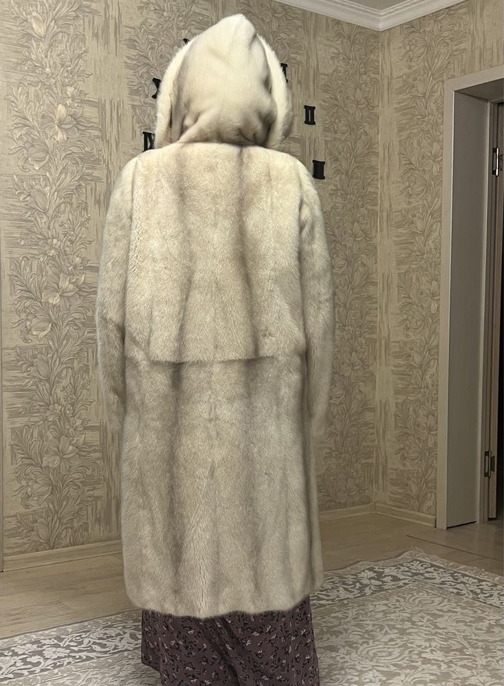 Продаю Шубу