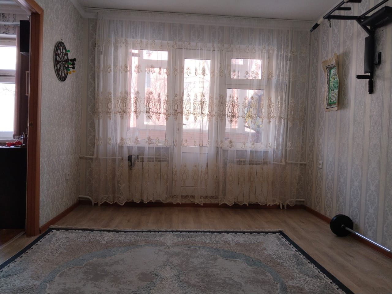 Продам 2 к.кв на 2/4 этаже. Район Спутник.