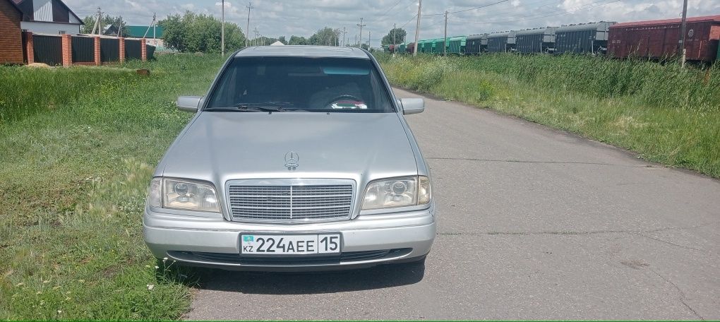 Продам Мерс 180 в хорошем техническом состоянии