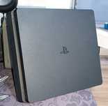 Продам PS4 slim 1 tb с двумя играми