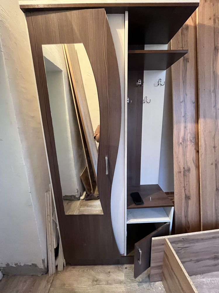 Продам прихожку Алиса двп 1900/600