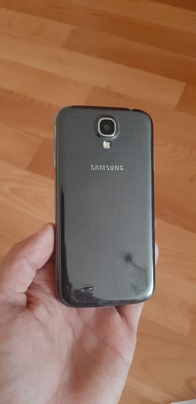 Продам Samsung Galaxy S4