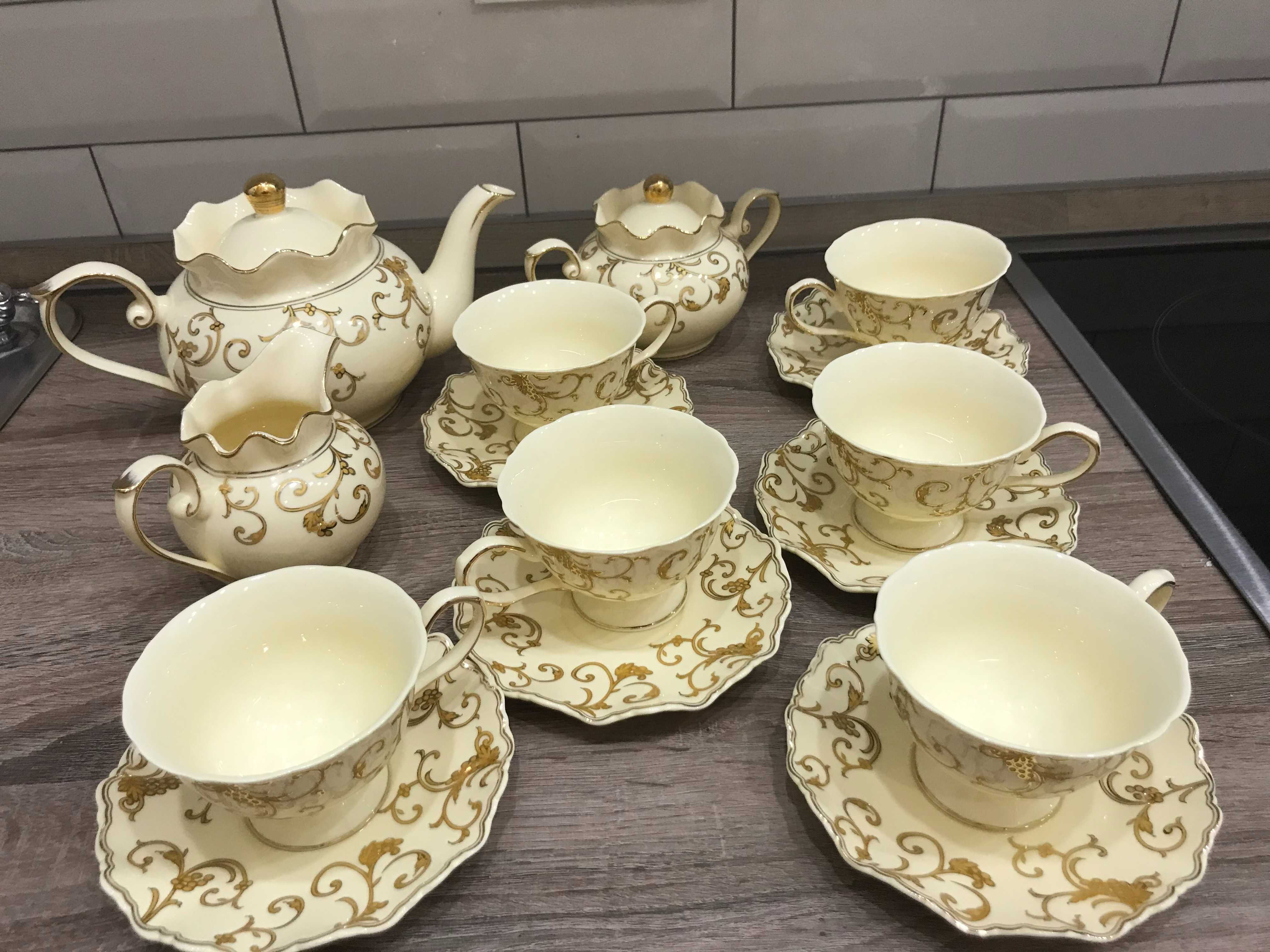 Продам чайный сервиз на 6 персон у упаковке