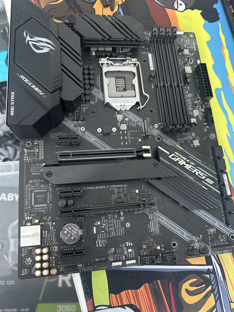 Топовая Материнская плата asus