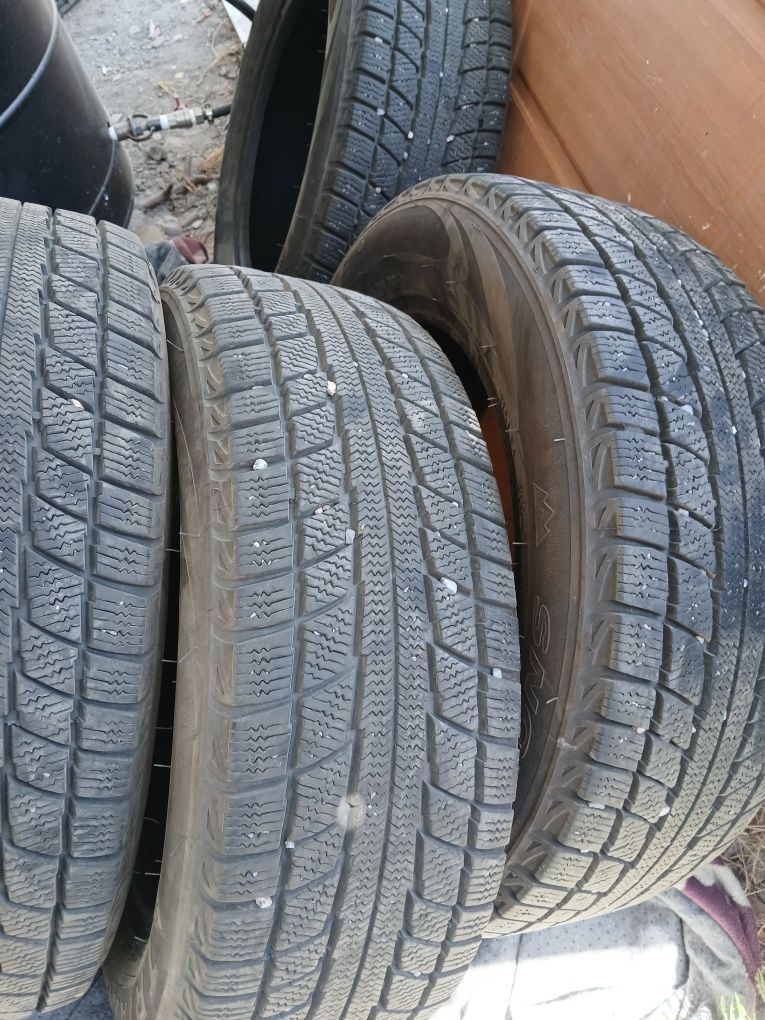 Продам шины как новые