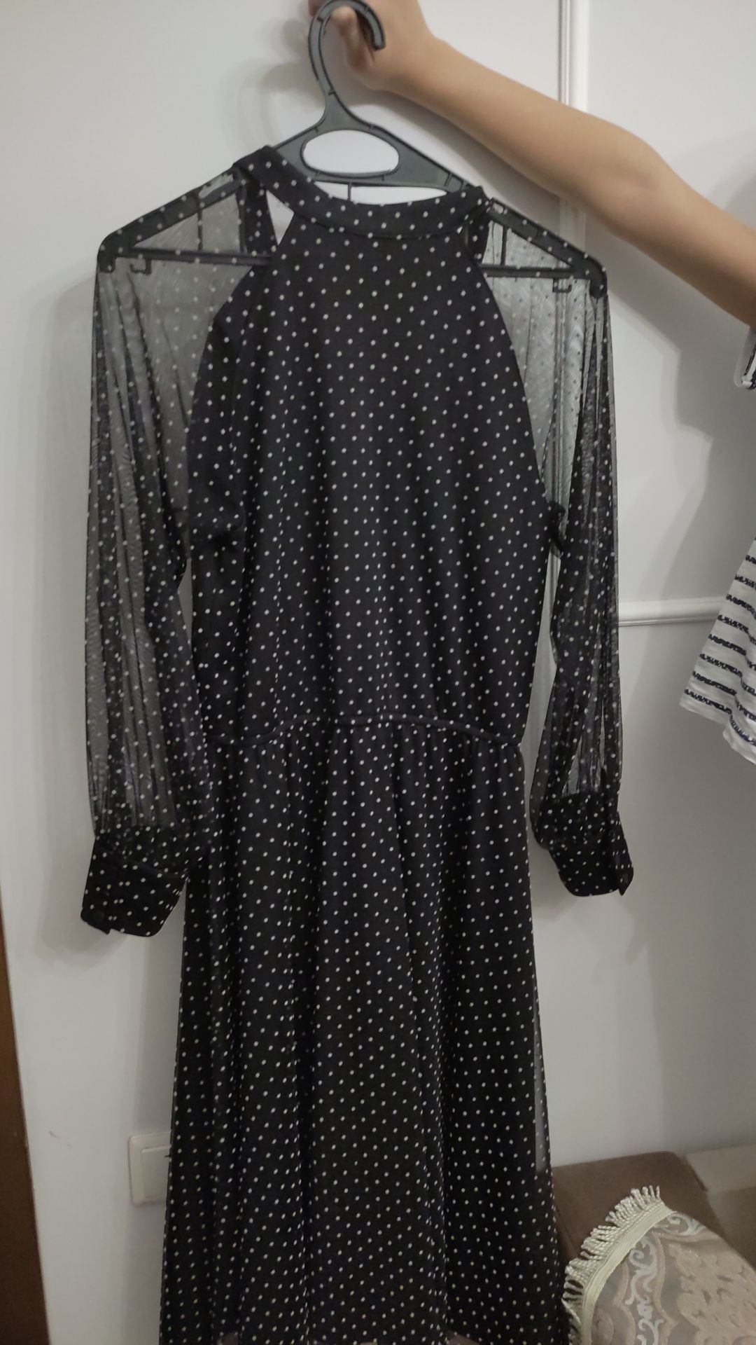 Продам платье 48 размера  norm